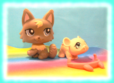 Authentic Littlest PET SHOP # 1411 Persian Wolf + # 1412 Babymaus