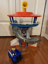 Paw Patrol Lookout Playset, Chase Vehicle and Figure. Complete Original Set