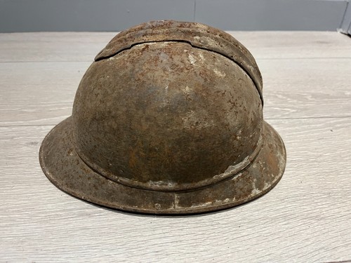 FRANCE : coque de casque Adrian modele 1915 génie, craie du champs de bataille - 第 2/8 張圖片