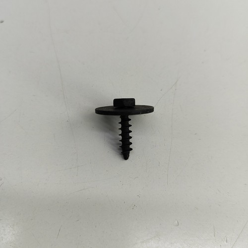 BMW F40 Kotflügel vorne Kunststoff Schraube 9213164 1,5 Diesel 85kw 2019 29177817