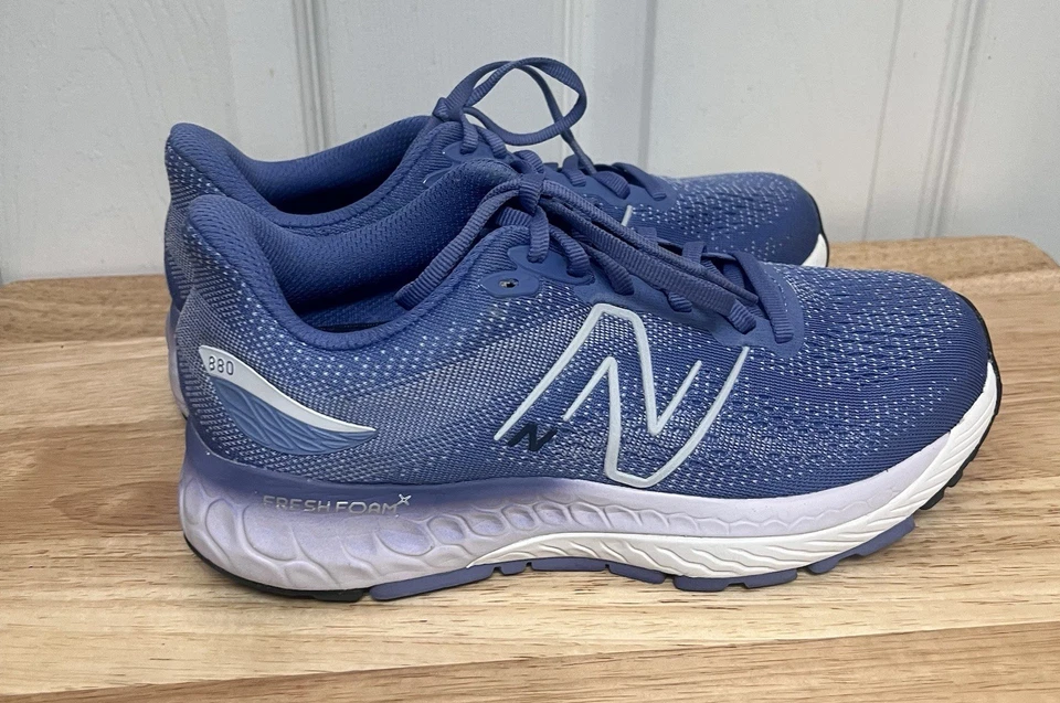 New Balance 880 Women's Running Shoes Sneakers Size 7 Blue - Image 3 of 4