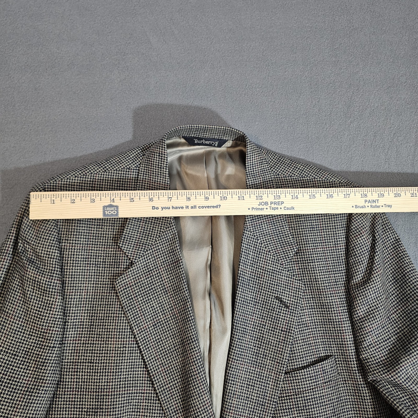 VTG Burberry’s Men’s 100% Silk Blazer SportCoat Houndstooth Measured To Fit thumbnail 16