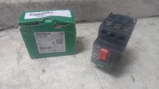 Schneider Electric GV2ME06 690VAC Maximum Voltage Rating Manual Motor Starter