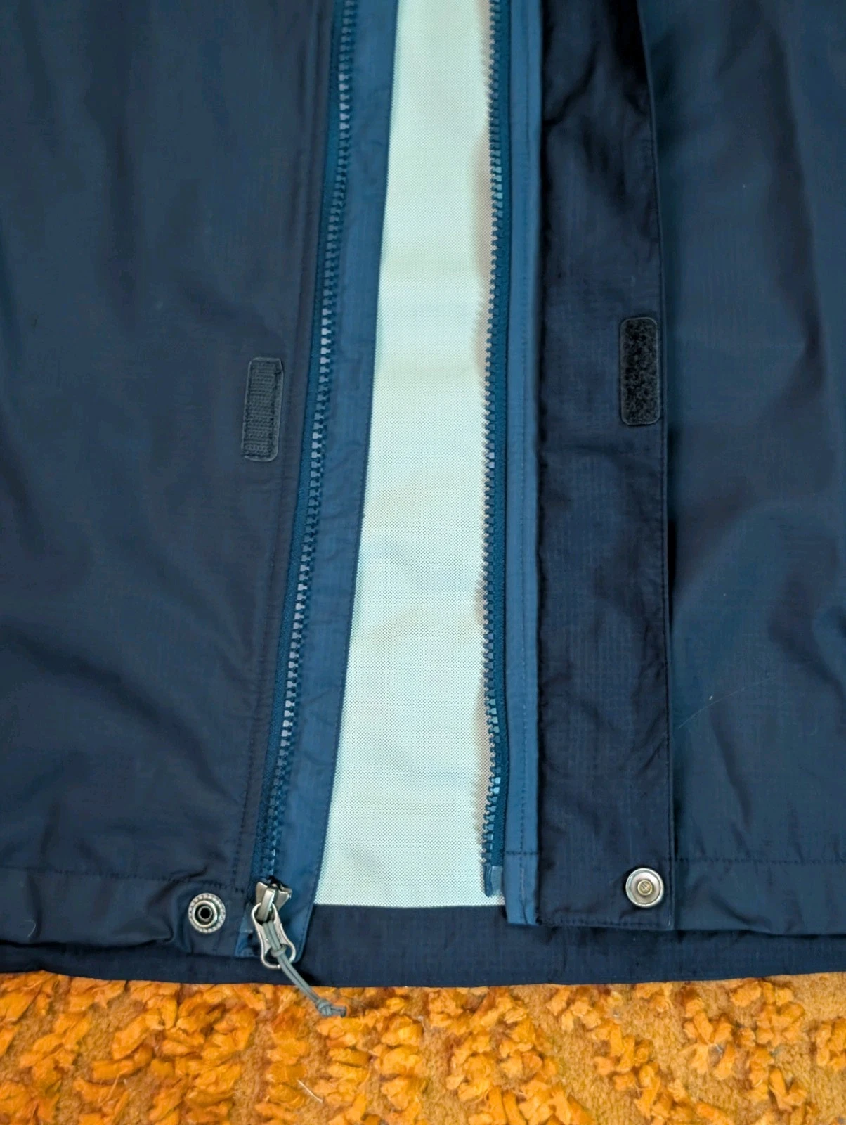 REI Co-Op Peak 2.5L Rain Jacket W/Pit Zips Full Zip Hooded Men’s MED - product detail image 6