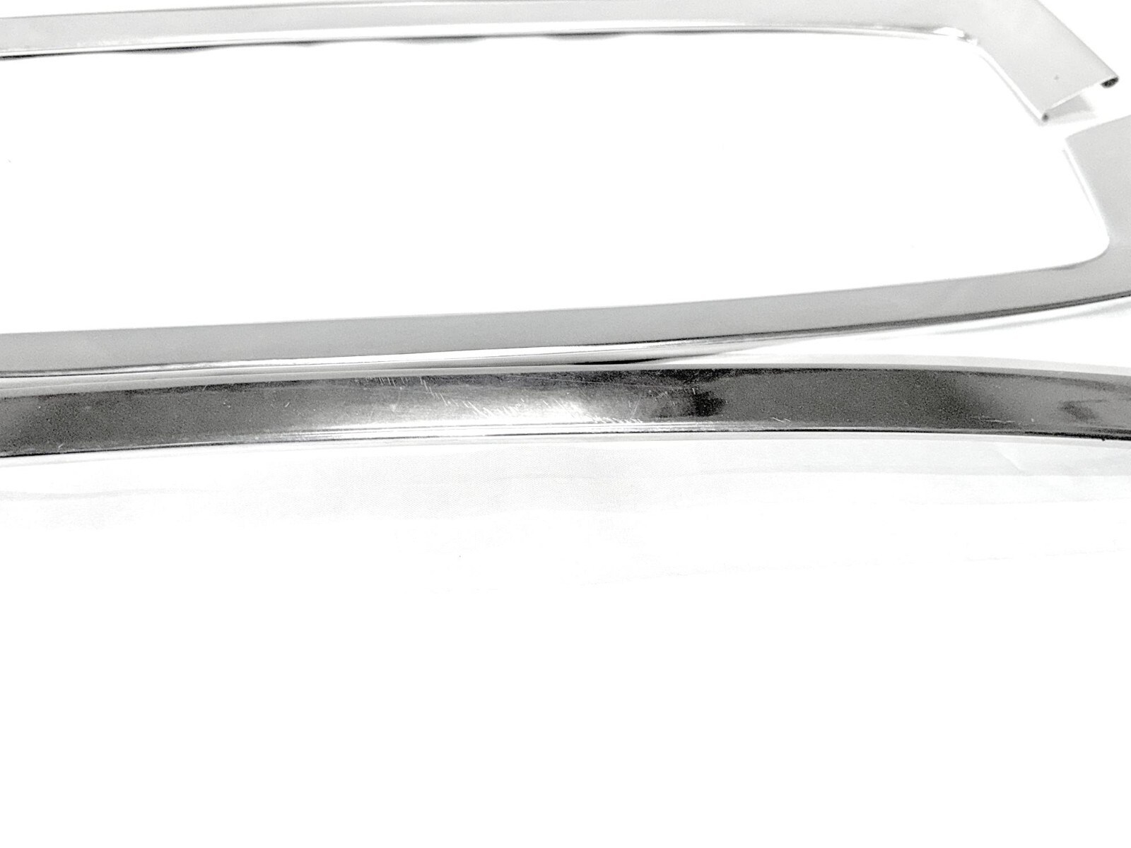 8096 Ford F150 F250 F350 Bronco—Windshield Reveal A Pillar & Roof Trim