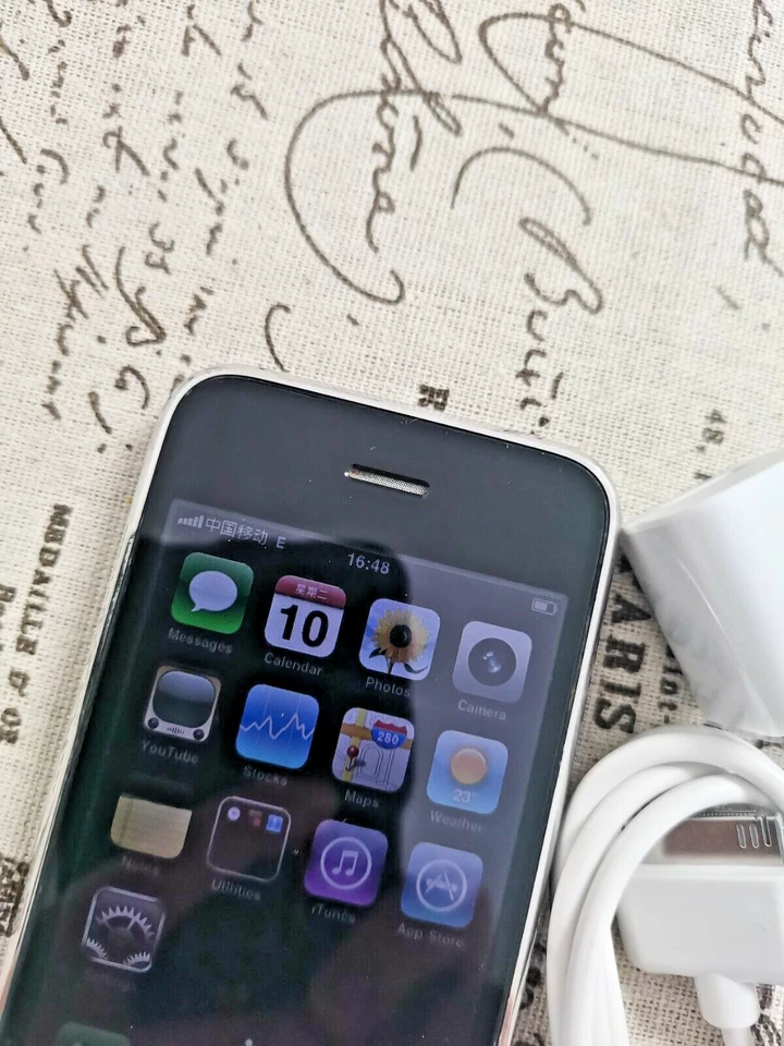 100% Original Apple iPhone 3G(iPhone 2nd) 16GB White Fully UNLOCKED full working - Image 2 of 4