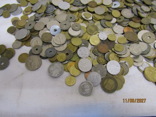 4...lote de 4 kilos de monedas antigüedad Francia mundial a granel para clasificar - Imagen 6 de 10