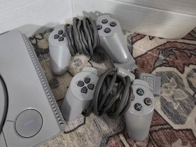 Sony PlayStation 1 PS1 Console Gray SCPH-5501 With Controllers + Cords Tested