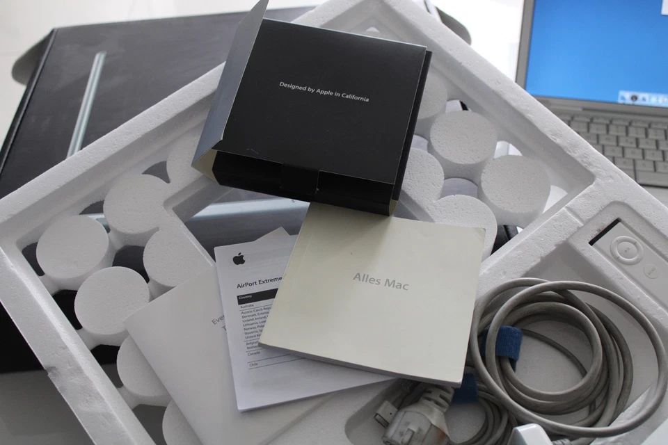 Apple MacBook Pro 15,4" 2.16GHz Core 2 DUO 1GB RAM 120GB HDD A1211 VINTAGE 2005 - Bild 3 von 4