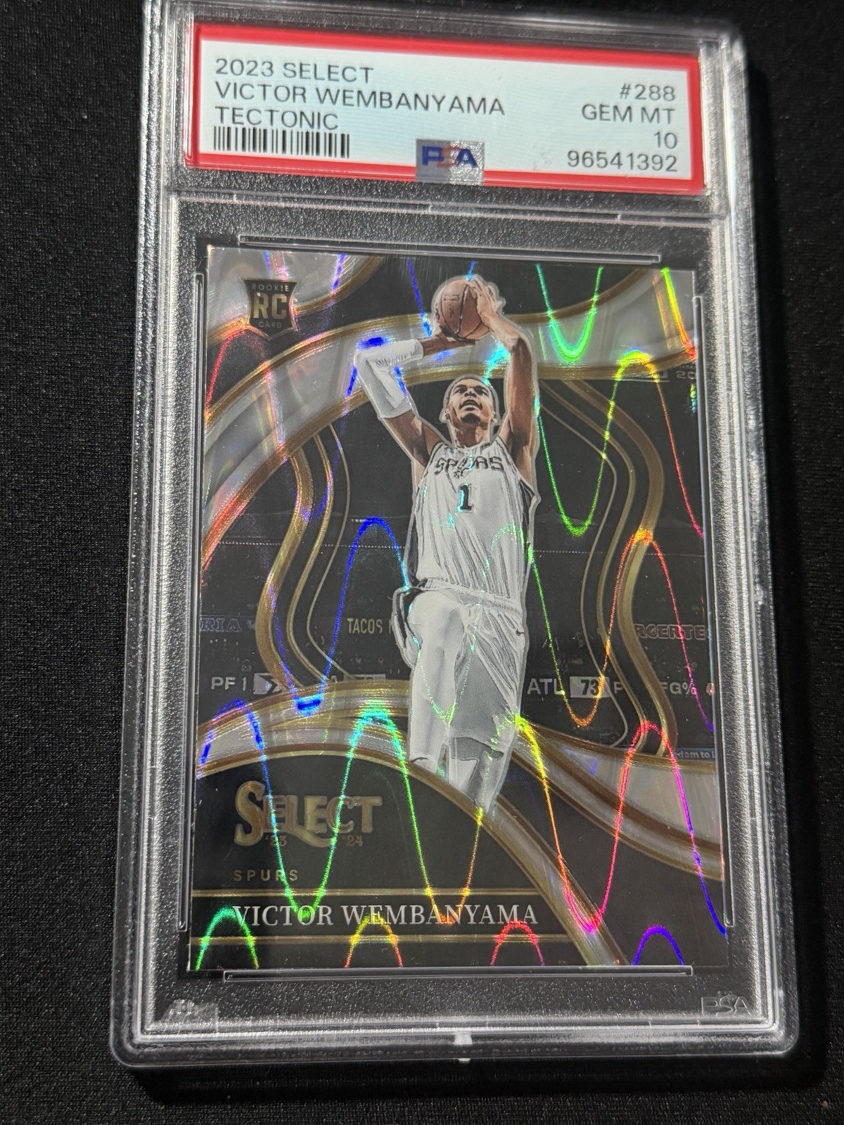2023-24 Panini Select Victor Wembanyama RC Courtside Tectonic Prizm #288 PSA 10
