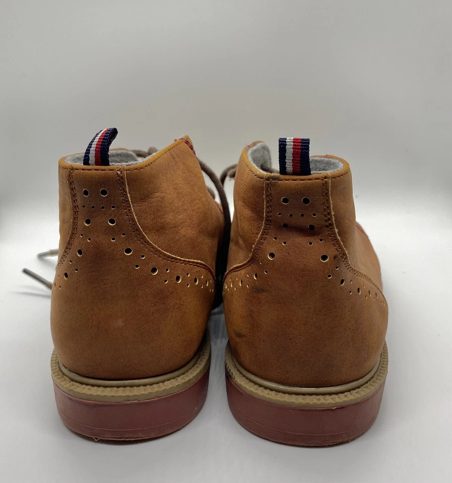 Botines Tommy Hilfiger Michael Chukka Taupe para niños, talla US 2 Foto 4 de 4