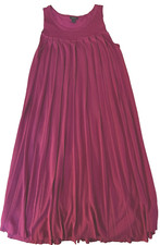 NWT Kenneth Cole REACTION Exotic Rose Pleated Sleeveless Sweater Dress Sz M