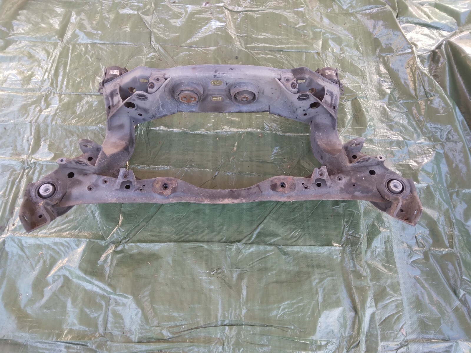 9700 LEXUS SC400 SC300 REAR SUSPENSION SUBFRAME SUB FRAME CROSSMEMBER