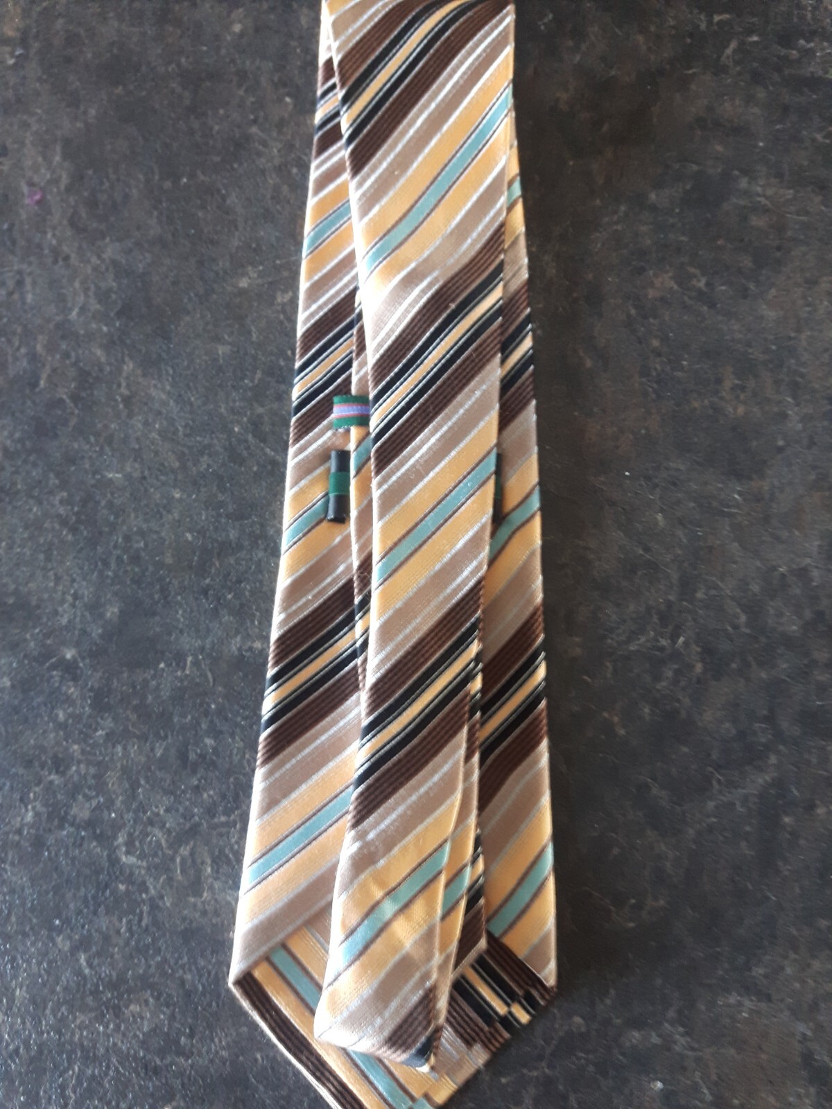 Picture 2 of 4