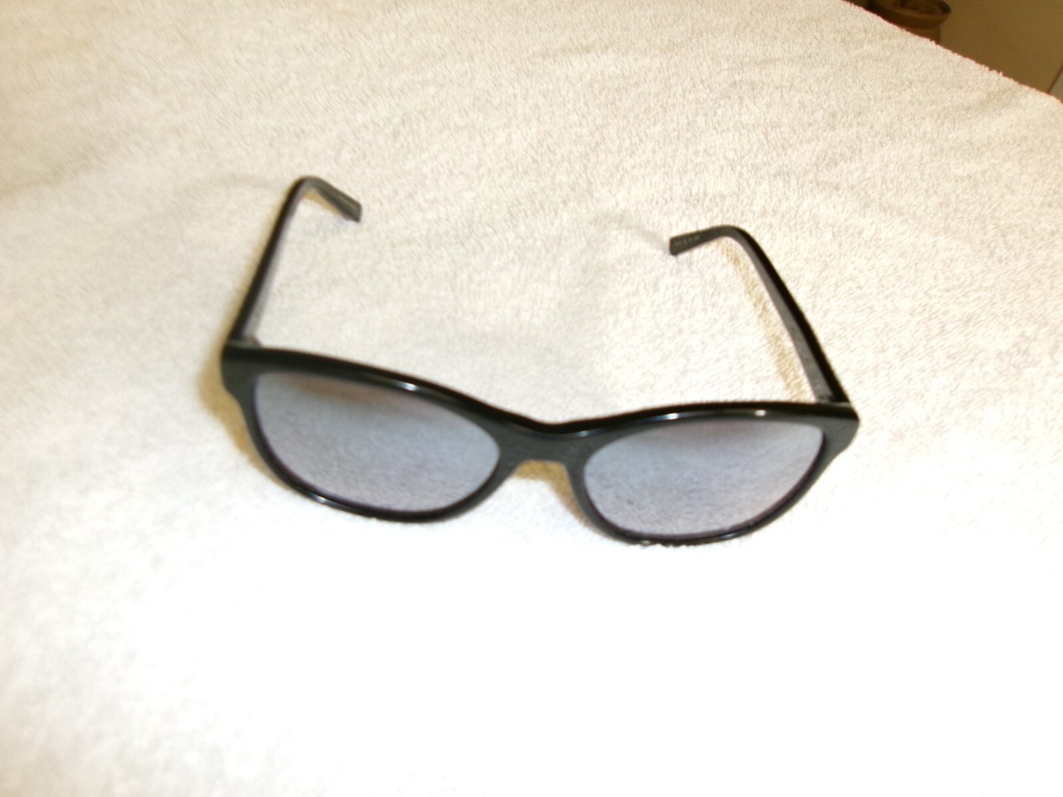 VERA WANG OVAL BLACK SUNGLASSES ITALY Taraji – Vera Wang Eyewear main image 3