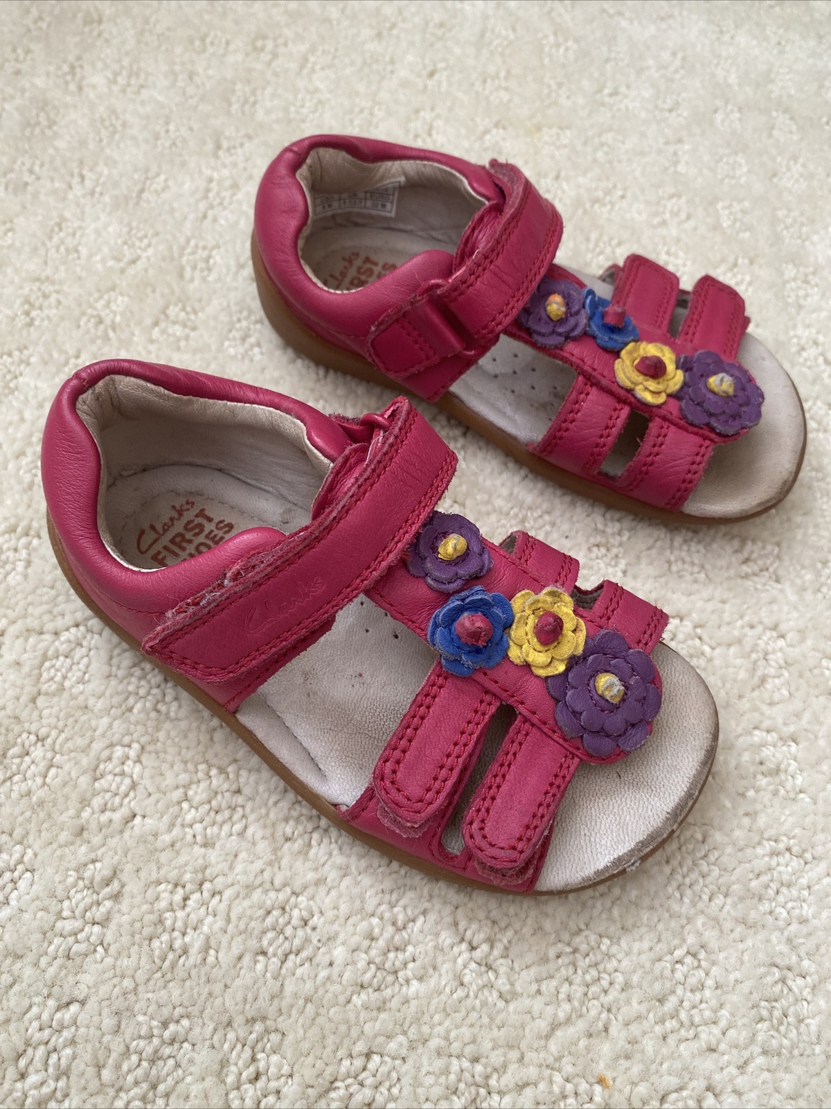 clarks flip flops kids purple