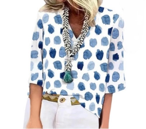 NWT Womens Blue and White 3/4 Sleeve Lightweight Top / Medium