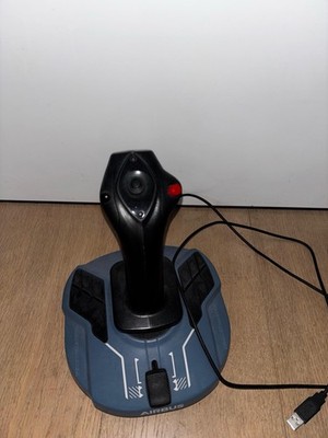 Trustmaster TCA Quadrant Throttle und TCA Sidestick Airbus Edition Set