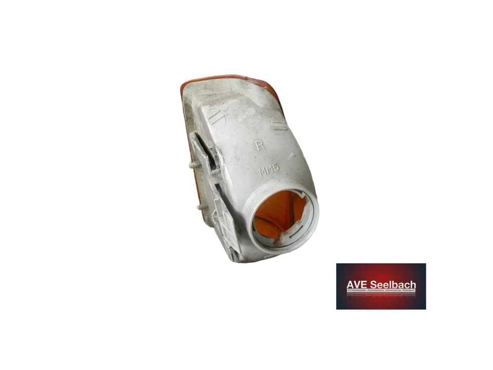 VW Polo 86C 2F Indicator Right Yellow Year 1990 - 1994 867953050 - Image 2 of 2