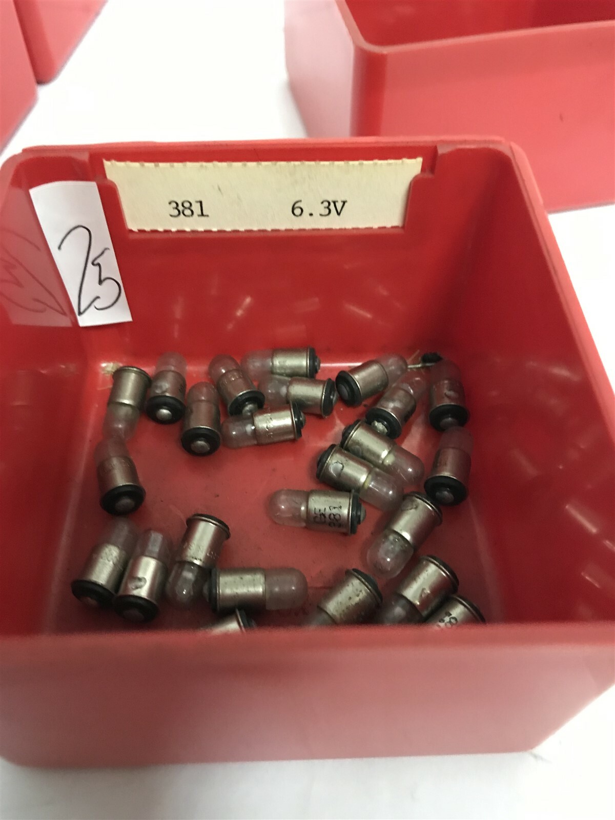 381 6.3V Lot Of 24 Bulbs | eBay