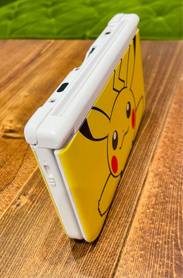 Nintendo 3DS XL LL Pokémon Pikachu Edition Yellow From Japan