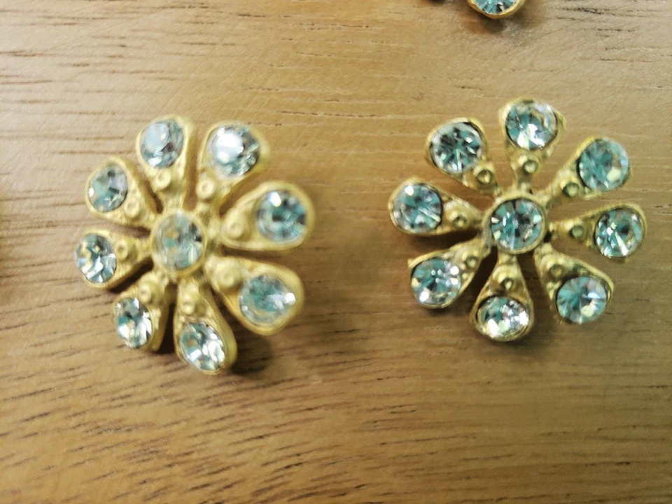 Set of 6 Gold Finish High Quality Bright Crystal Rhinestones Round Shape Buttons - Image 2 of 4