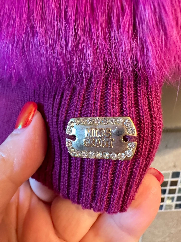 Chaqueta de piel de conejo fucsia para niña Miss Grant de segunda mano con mangas de nailon talla 10-11 Foto 3 de 4