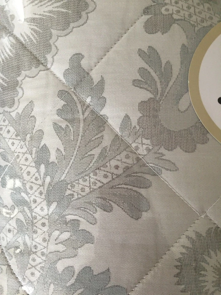 CUBIERTA ACOLCHADA Y FUNDAS 3 PIEZAS PAVO REAL CALLEJÓN REINA CLEO IMPECABLE NUEVO Gris Plateado Foto 4 de 4