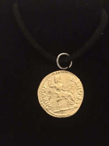 Aureus Of Tiberius Coin WC58 Gold English Pewter On a 18" Black Cord Necklace  - Afbeelding 1 van 1