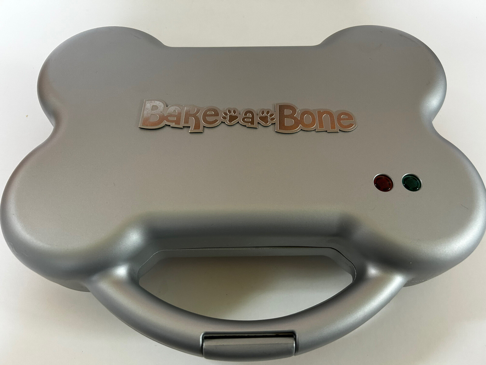BAKE A BONE DOG TREAT MAKER ORIGINAL AS SEEN ON TV HOMEMADE PUPPY