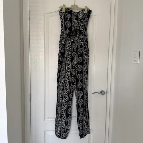 Hollister XS Black Aztec Jumpsuit With Cutout Detail And Zip Closure