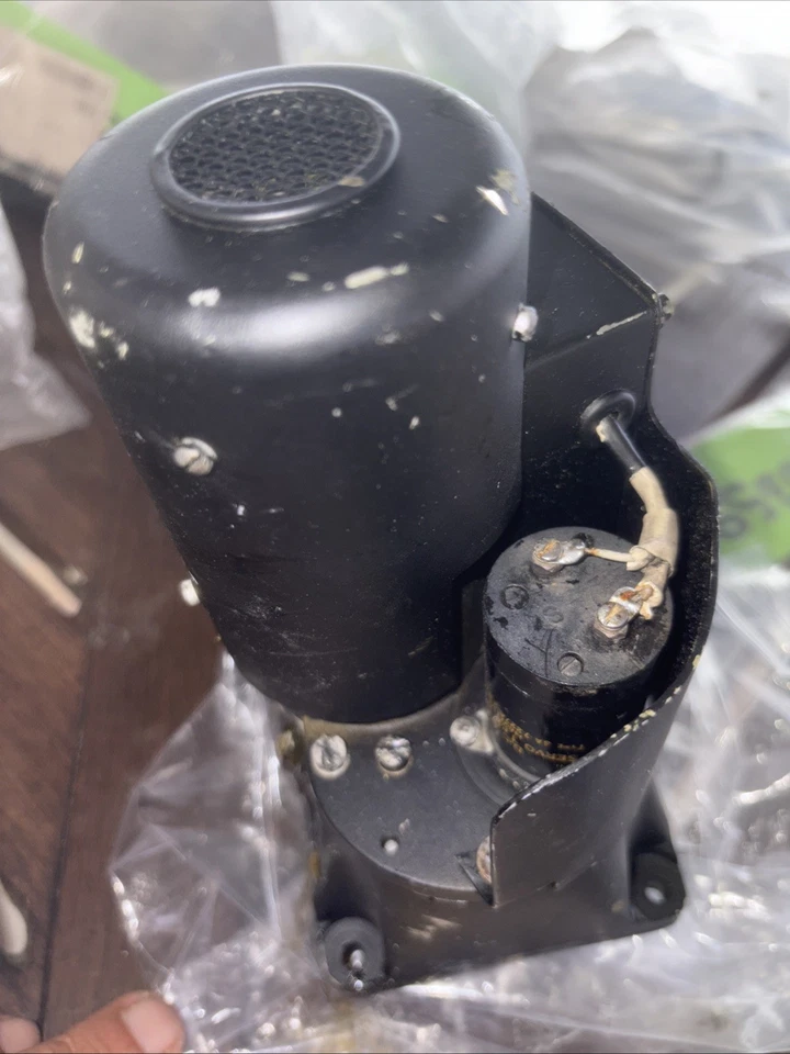 2380112-6 Learjet Servo Actuator Assembly - Image 4 of 4