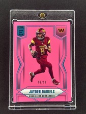Jayden Daniels 2025 Panini Donruss Elite Pink FOTL /13 Commanders