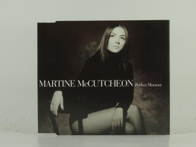 MARTINE MCCUTCHEON PERFECT MOMENT (D51) 3 Track CD Single including Picture Slee