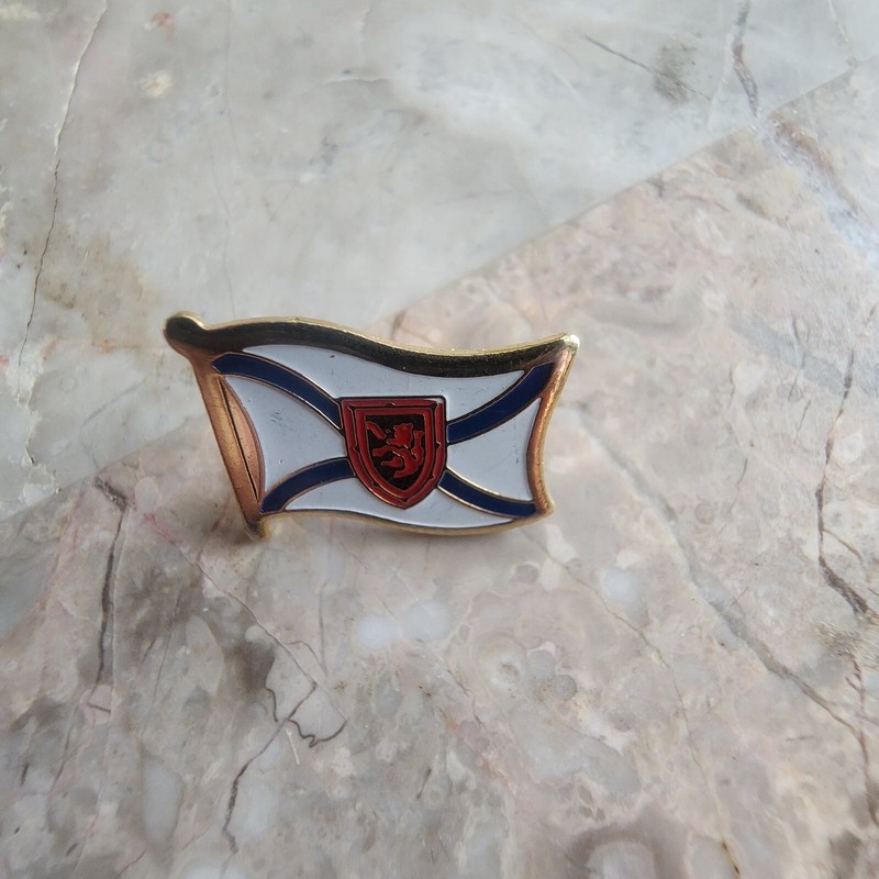 Nova Scotia Canada Coat of Arms Flag Lapel Pin Souvenir 0.75"Long