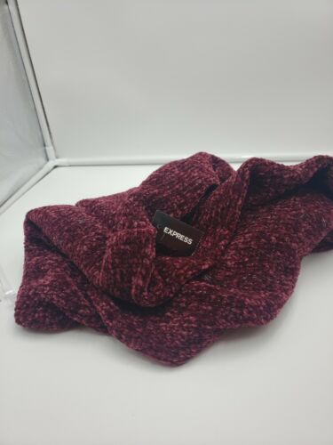 Express infinity scarf burgundy metallic accent - Picture 1 of 8