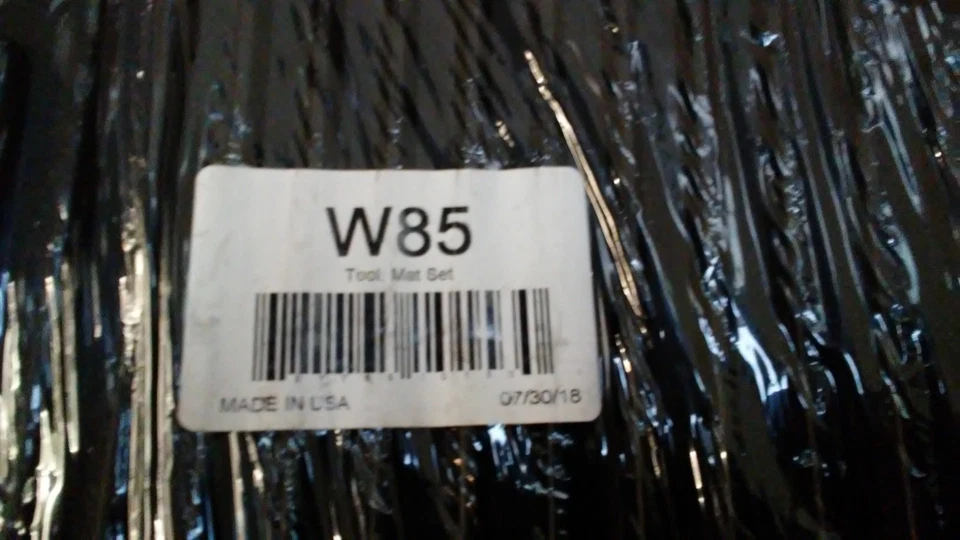 НОВЫЕ ВСЕПОГОДНЫЕ НАПОЛЬНЫЕ КОВРИКИWEATHERTECH, ЧЕРНЫЕ W85 2-Й РЯД 2 ШТ. - Изображение 2 из 2