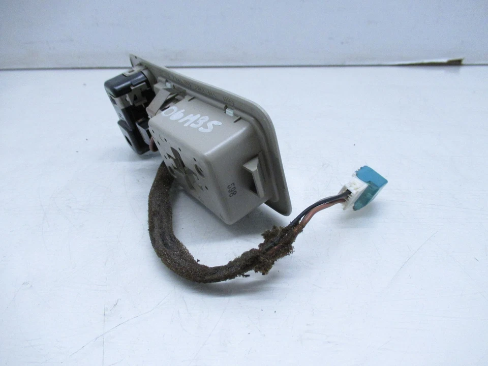 06-10 INFINITI M45 M35 LUZ TECHO LADO PASAJERO TRASERO DERECHO OEM Foto 3 de 4