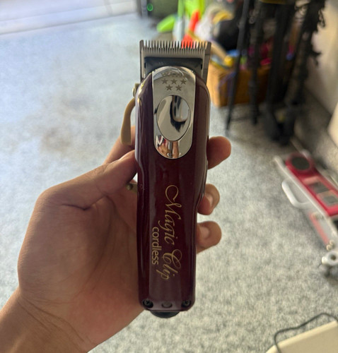 Wahl Magic Clip Cordless Hair Clipper, Burgundy, Battery Powered