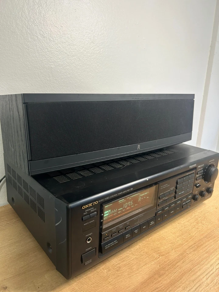 ONKYO TX-SV303PRO AUDIO VIDEO CONTROL TUNER AMPLIFIER WITH SPEAKER RARE AKG - Image 2 of 4