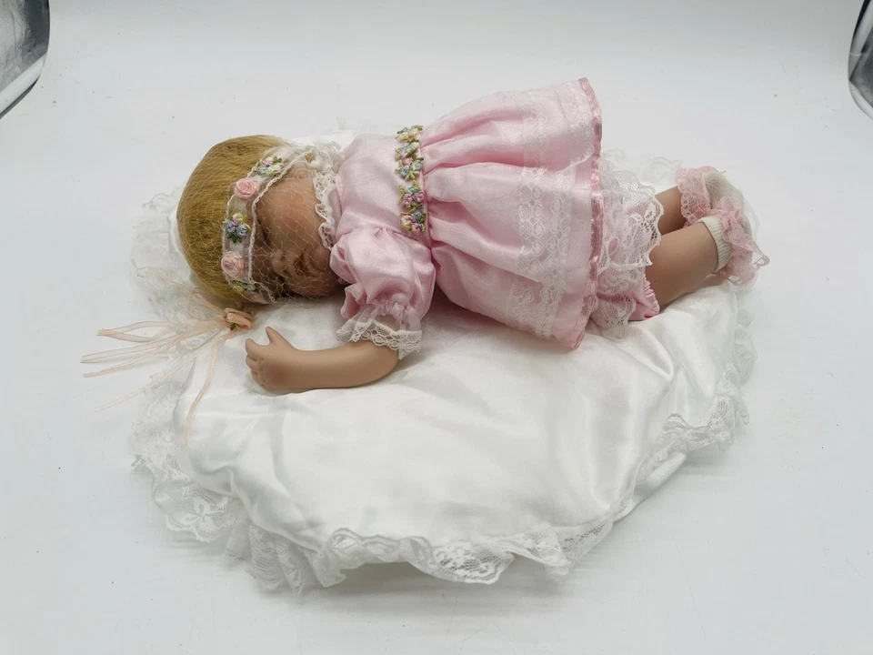 Muñeca de cerámica Reborn - Muñeca bebé realista con caja Foto 3 de 4