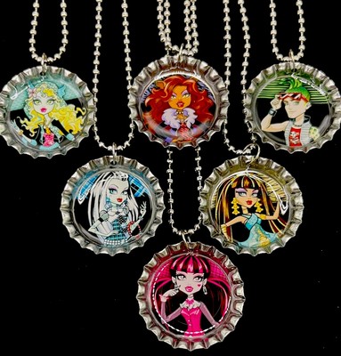 Monster High themed necklaces / 6 Party Favors / Birthday / Draculaura /Clawdeen