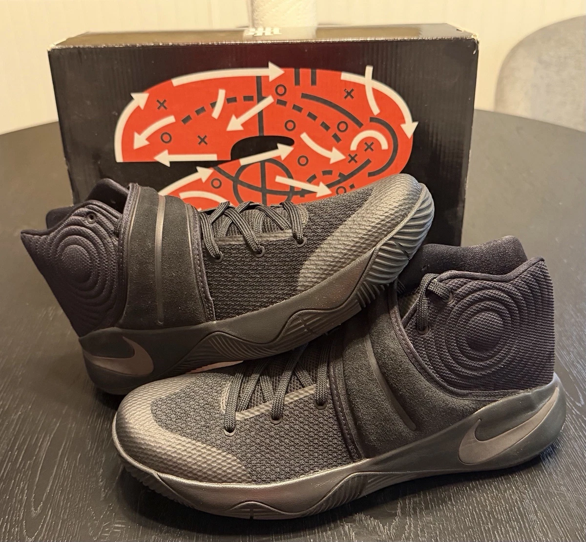 NIKE カイリー 2 'Australia' Nike Kyrie 2 Athletic Shoes for Men for sale | Authenticity
