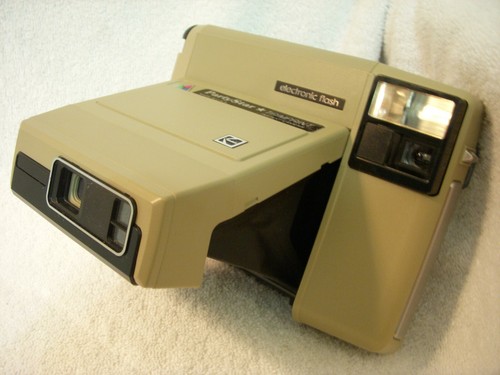 VINTAGE KODAK  INSTANT CAMERA  IN ORIGINAL BOX USA PARTYSTAR 