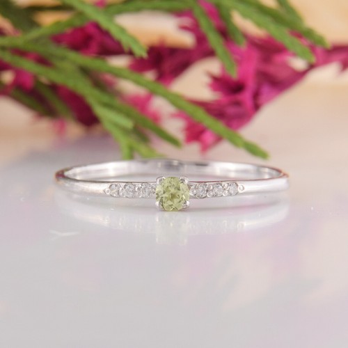 Minimalist dainty peridot ring moissanite ring 925 sterling silver wedding rings - Picture 7 of 7