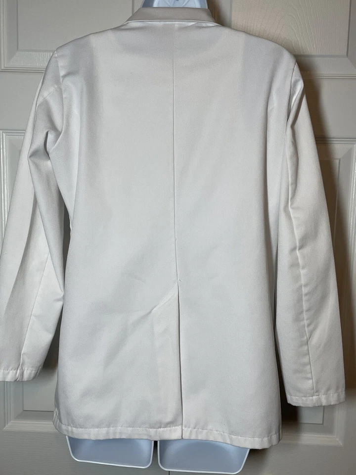 Set of Two: Lab Coat XS & Warm up Jacket Small by Fashion Seal for Fresenius - Image 3 of 4