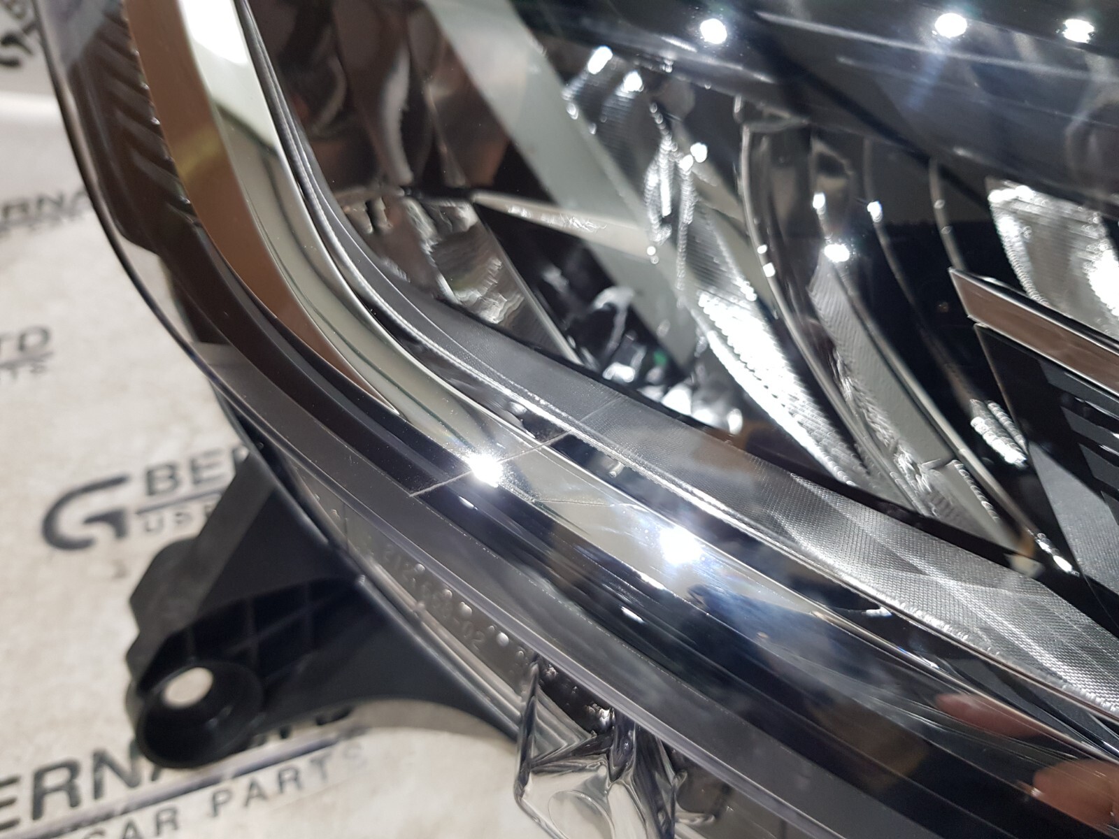 2018 Renault Captur X87 Dynamique S 5dr Hatch 260107919R Headlight