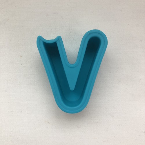 Sesame Street Elmo's On The Go ABC Alphabet Replacement Letter "V” - Picture 2 of 5