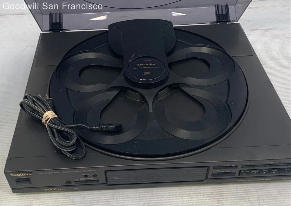 Technics SL-PC505 Multi Compact Disc Player Remote Not Included - Image 2 of 4