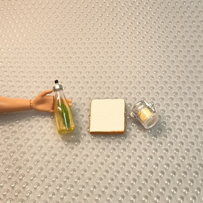 Re-ment Miniature OIL BOTTLE BREAD SLICE Mini Figure Dollhouse Barbie Kitchen